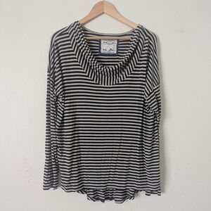 Cupio Cowl Neck Knit Top